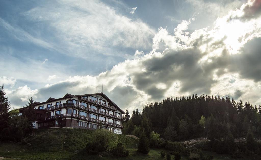 Cheile Gradistei Fundata Resort Exteriör bild